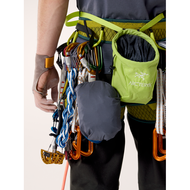 Arc'teryx Men's Squamish Jacket - Image 5