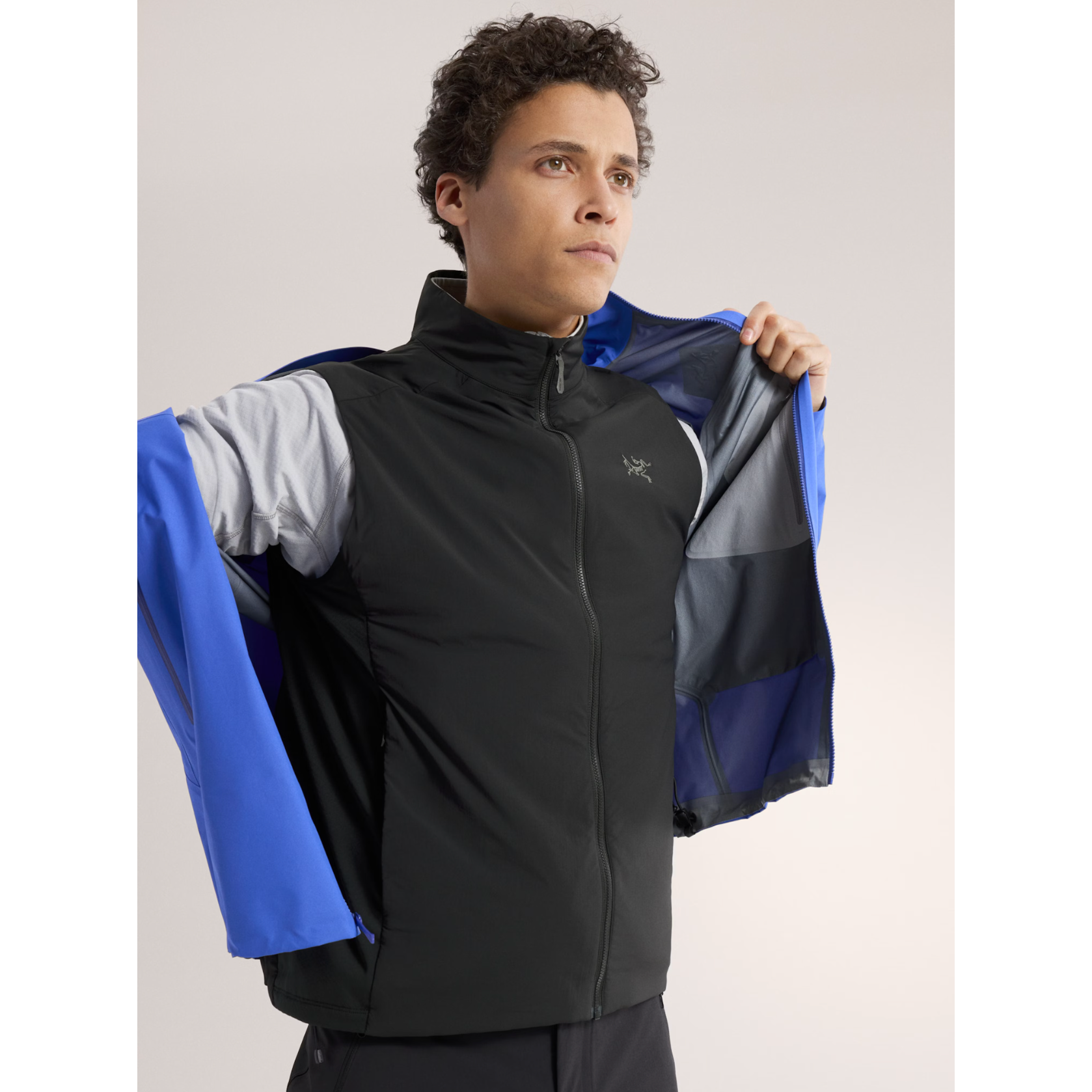 Arc'teryx Men's Atom Vest - Image 2