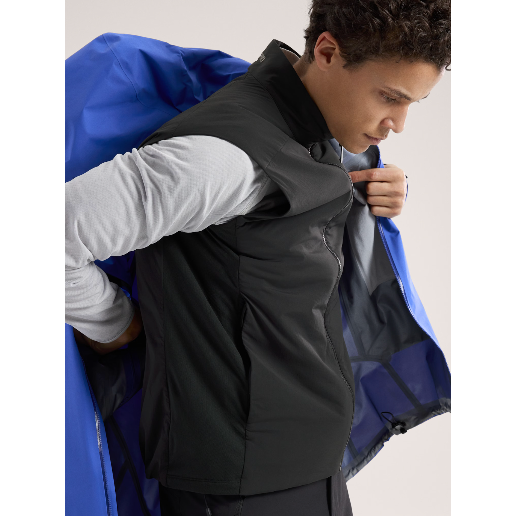 Arc'teryx Men's Atom Vest - Image 6
