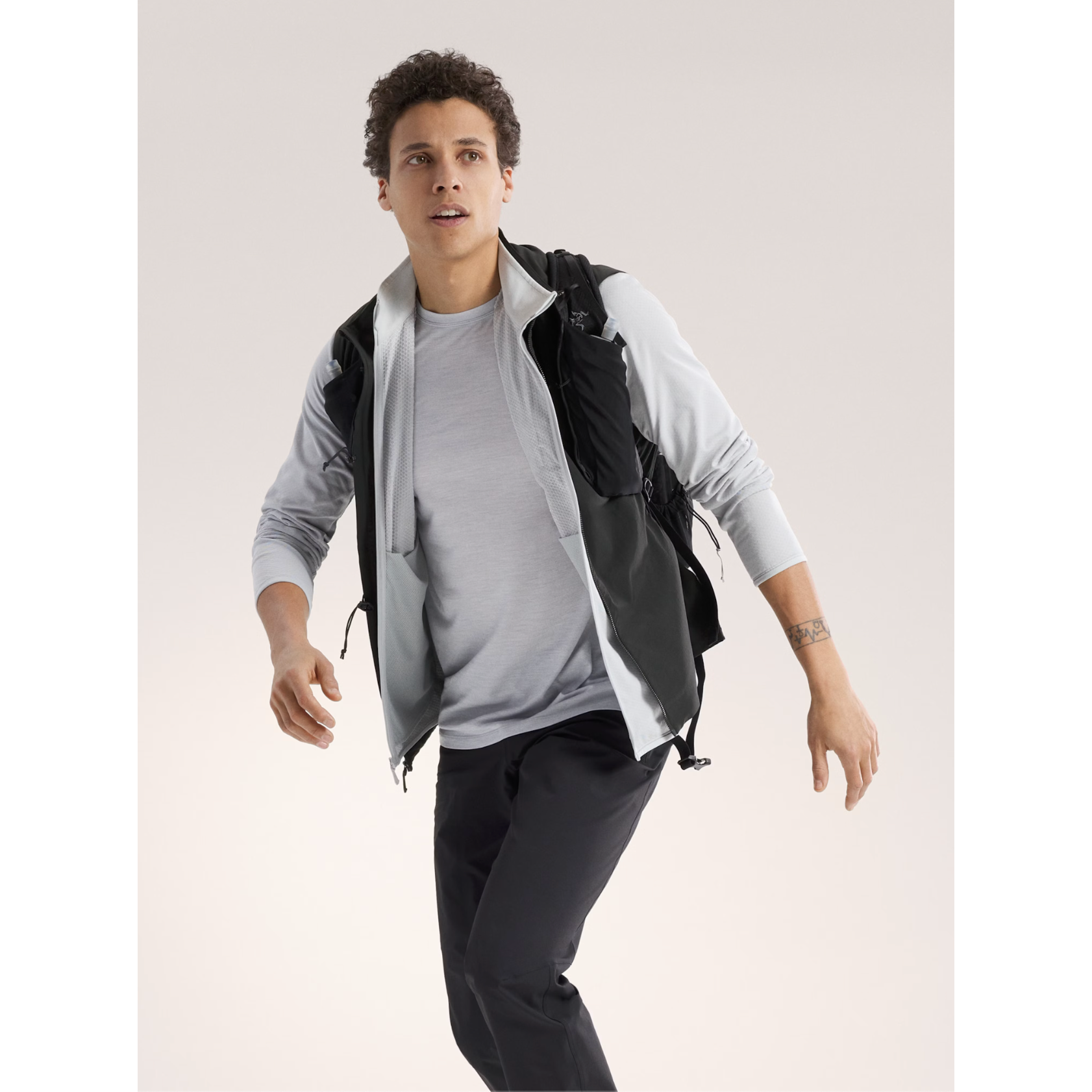 Arc'teryx Men's Atom Vest - Image 7