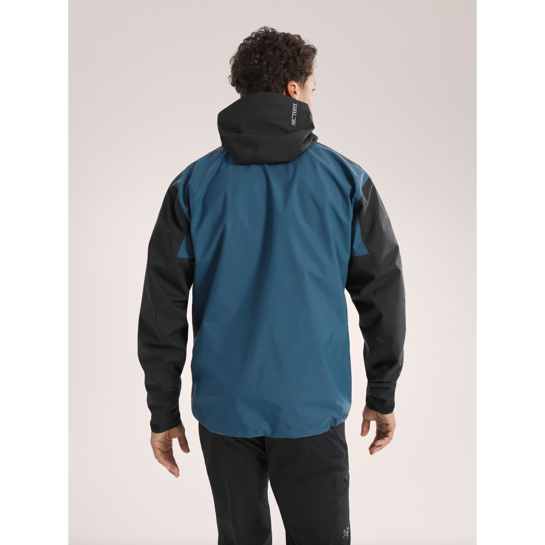 Arc'teryx Men's Beta Jacket - Image 3