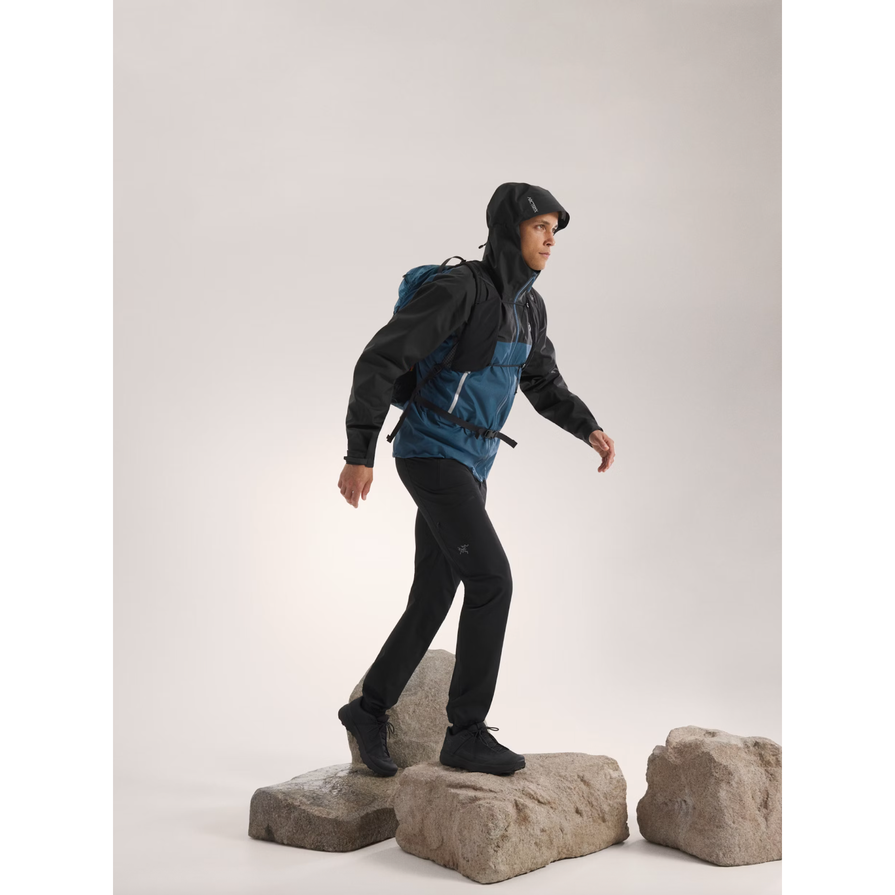 Arc'teryx Men's Beta Jacket - Image 5