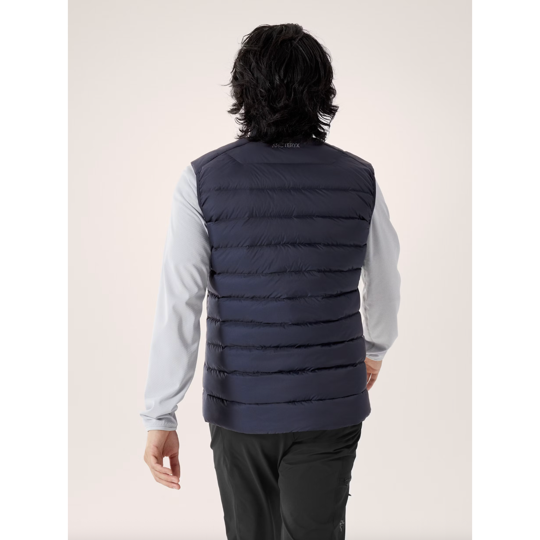Arc'teryx Men's Cerium Vest in Black Sapphire - Image 3