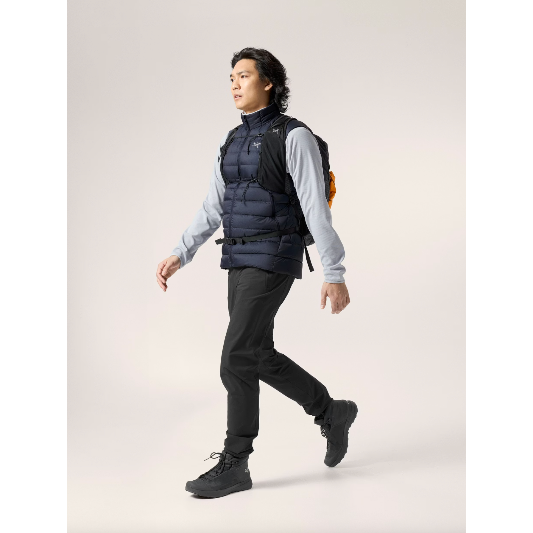 Arc'teryx Men's Cerium Vest in Black Sapphire - Image 5