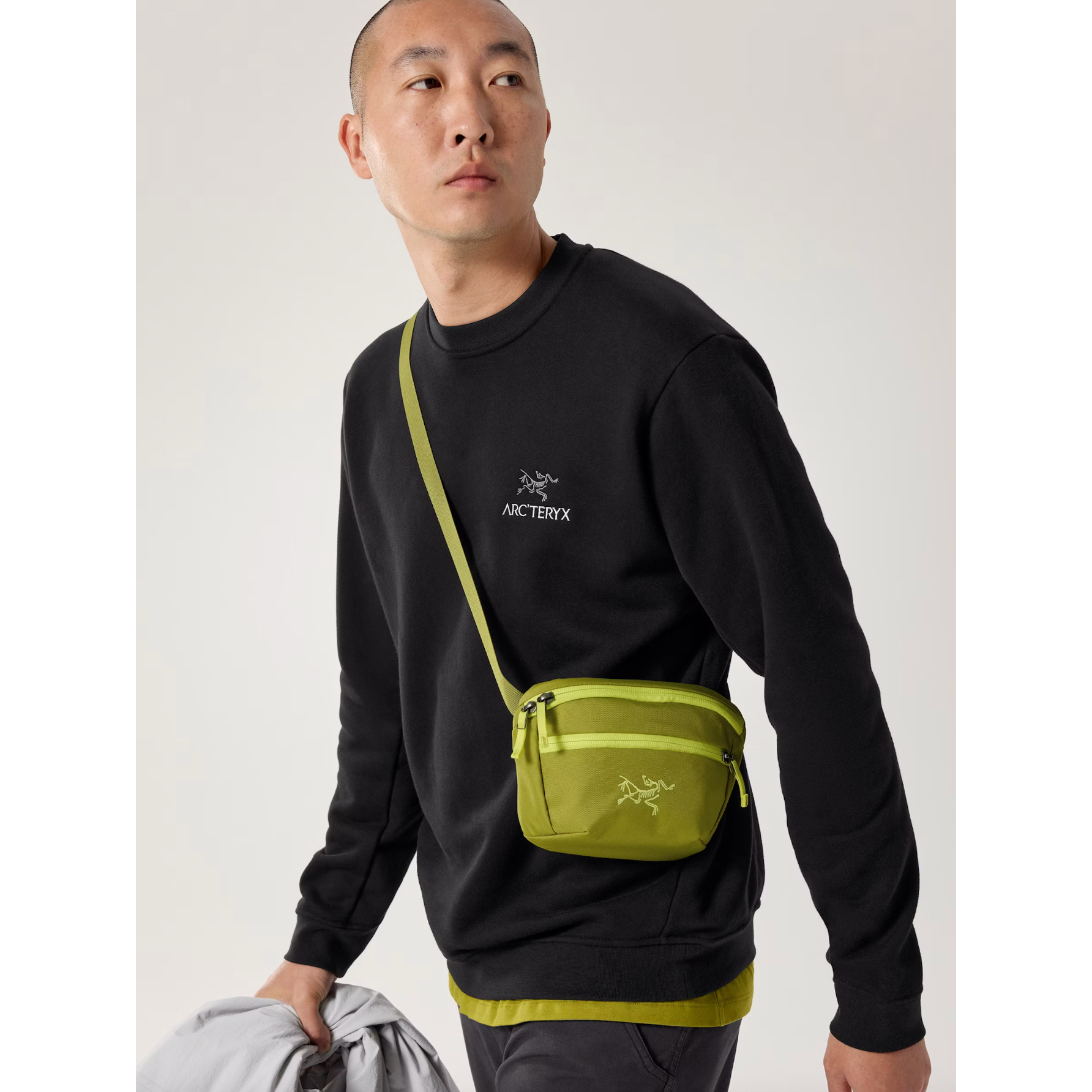 Arc'teryx Men's Emblem Fleece Crew Neck Pullover - Image 8
