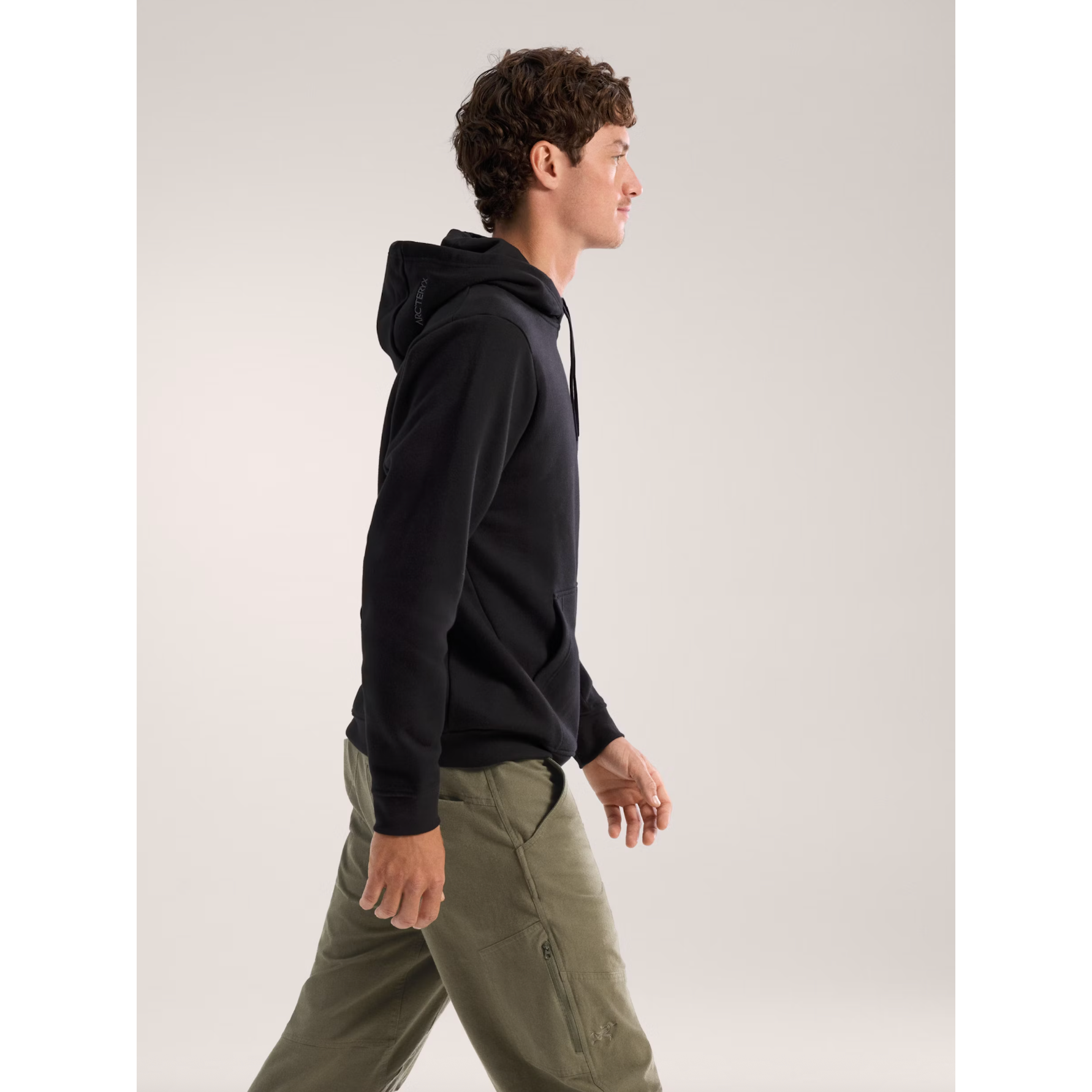 Arc'teryx Men's Emblem Fleece Hoody - Image 12