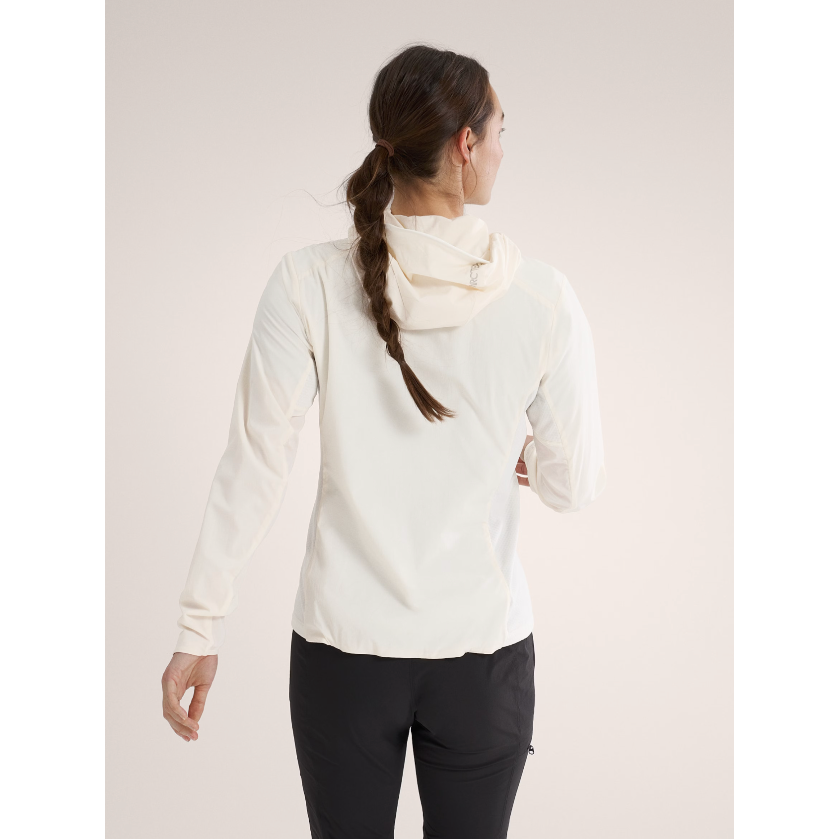 Arc'teryx Women's Atom SL Hoody - Image 12