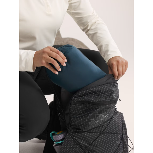Arc'teryx Women's Cerium Hoody - Image 17