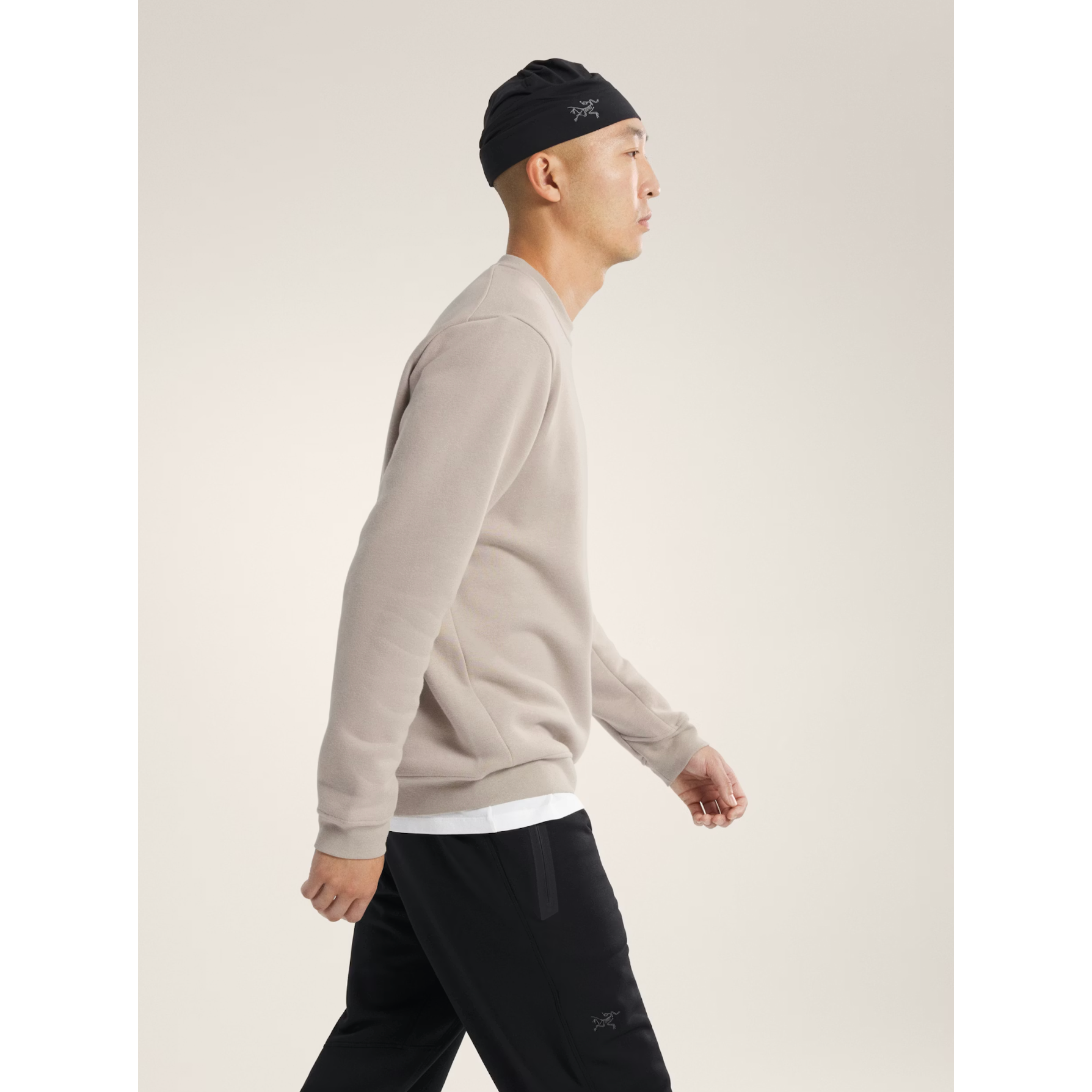 Arc'teryx Men's Emblem Fleece Crew Neck Pullover - Image 17