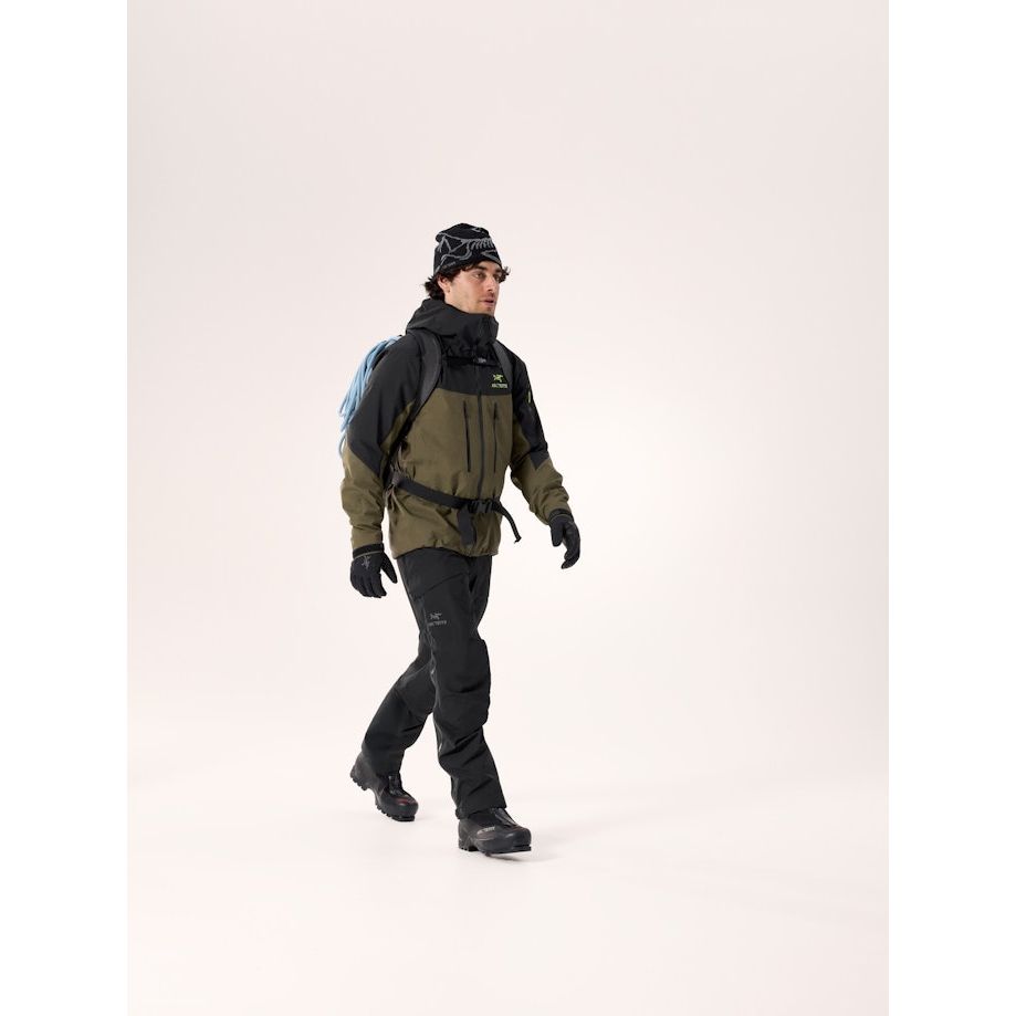 Arc'teryx Men's Alpha SV Jacket - Image 12