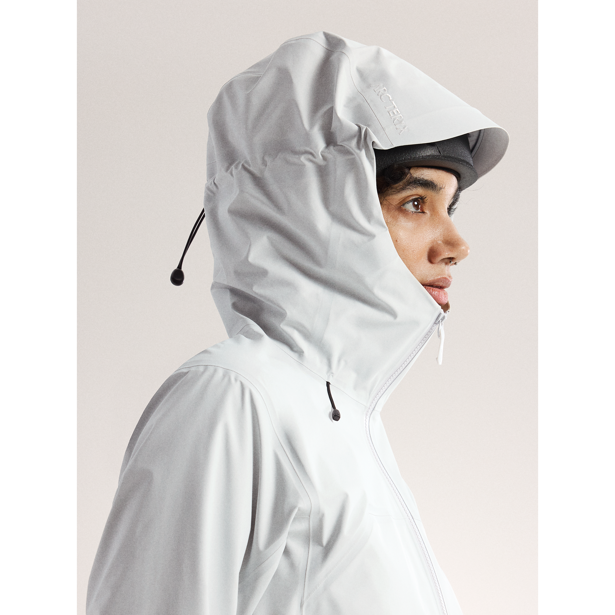 Arc'teryx Women's Beta SL Jacket - Image 3