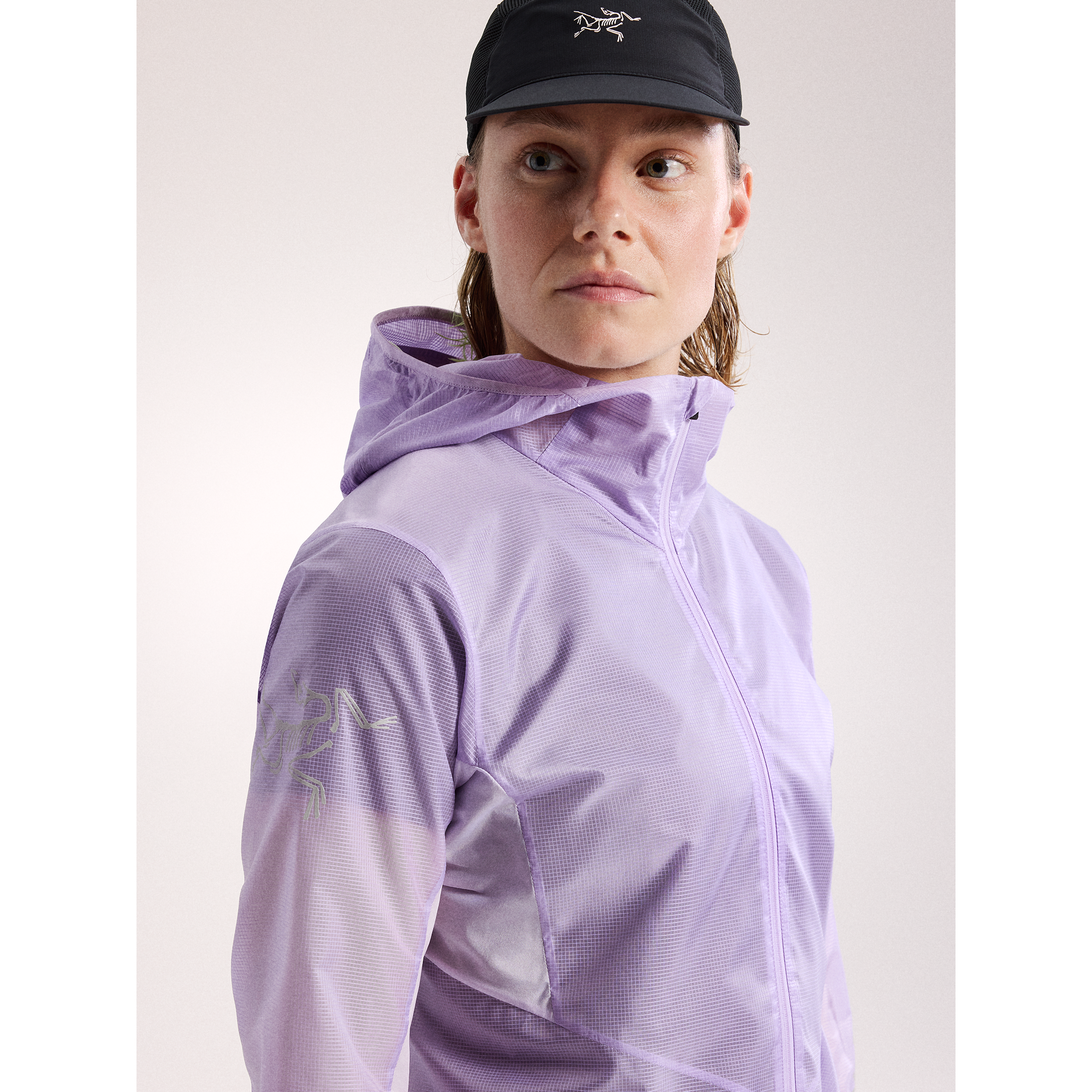 Arc'teryx Women's Norvan Windshell Hoody - Image 11