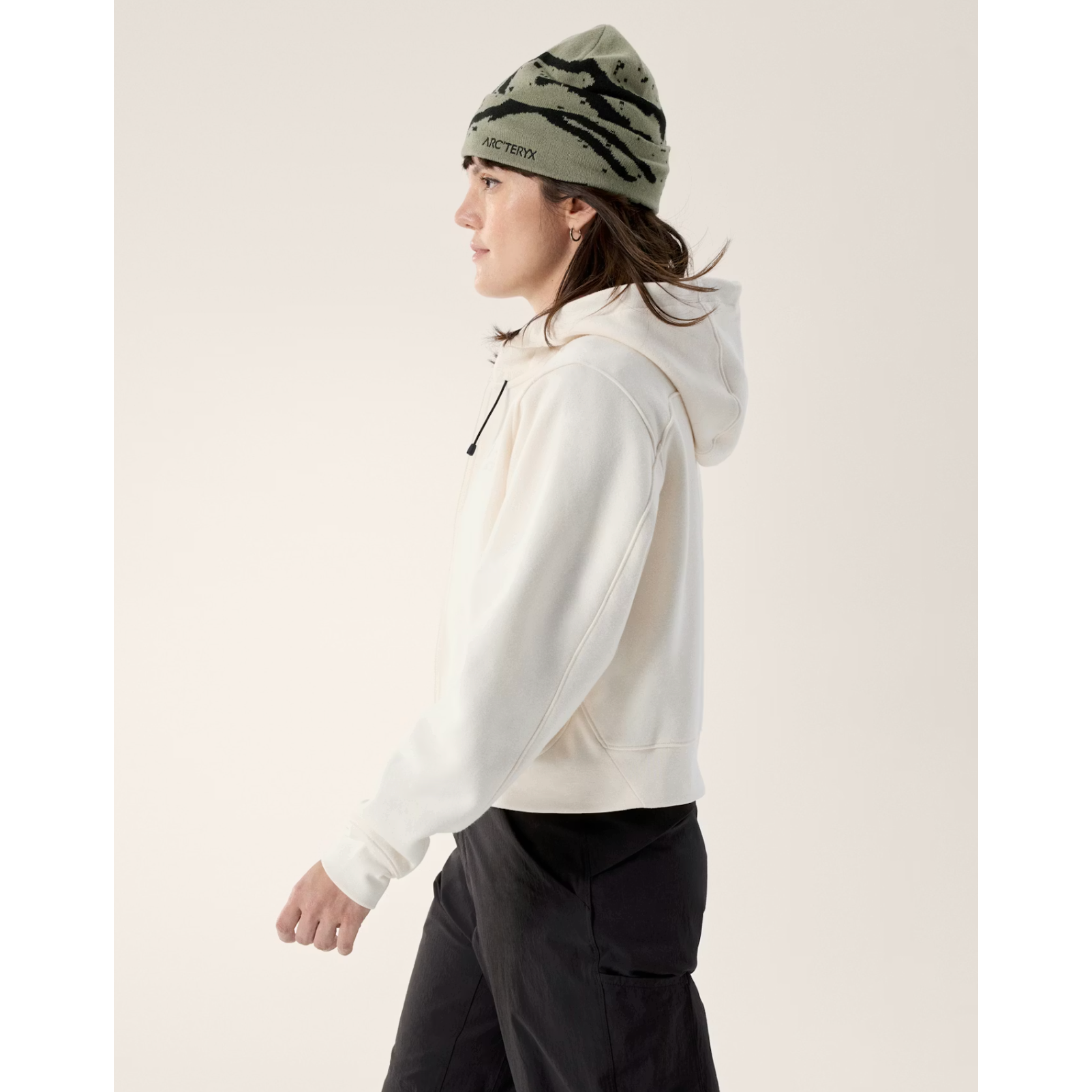 Arc'teryx Women's Emblem Fleece Full Zip Crop Hoody - Image 11