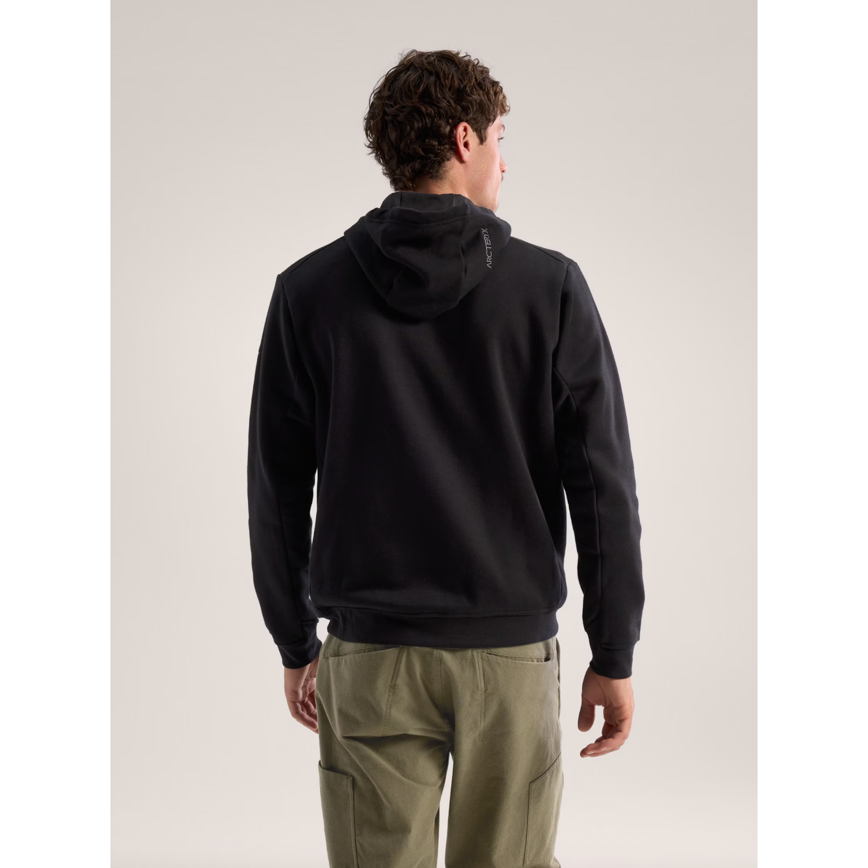 Arc'teryx Men's Emblem Fleece Hoody - Image 11